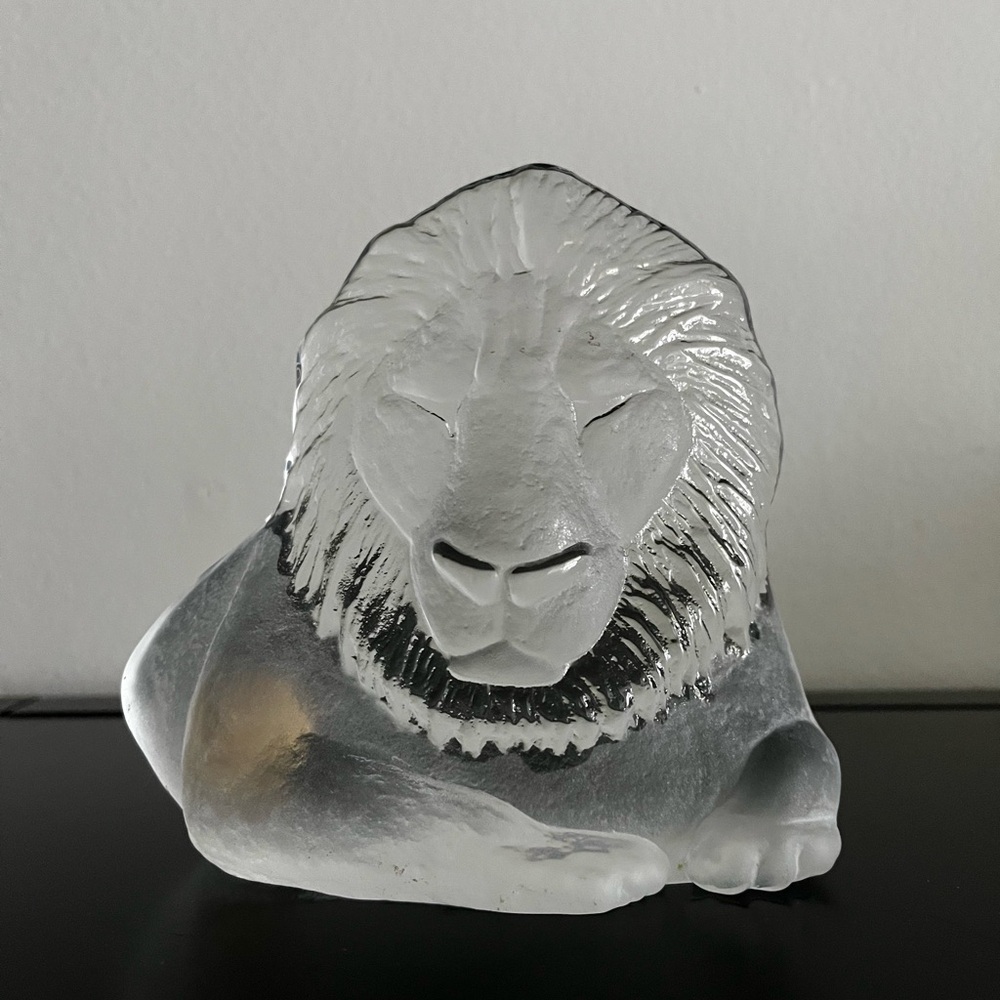Crystal Lion Sculpture Royal Krona Made in Sweden
